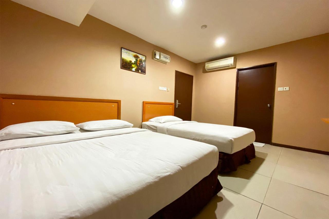 Oyo 90108 Hotel Kaya Kota Kinabalu Luaran gambar
