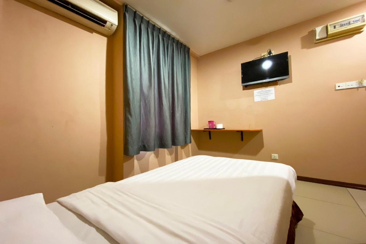 Oyo 90108 Hotel Kaya Kota Kinabalu Luaran gambar