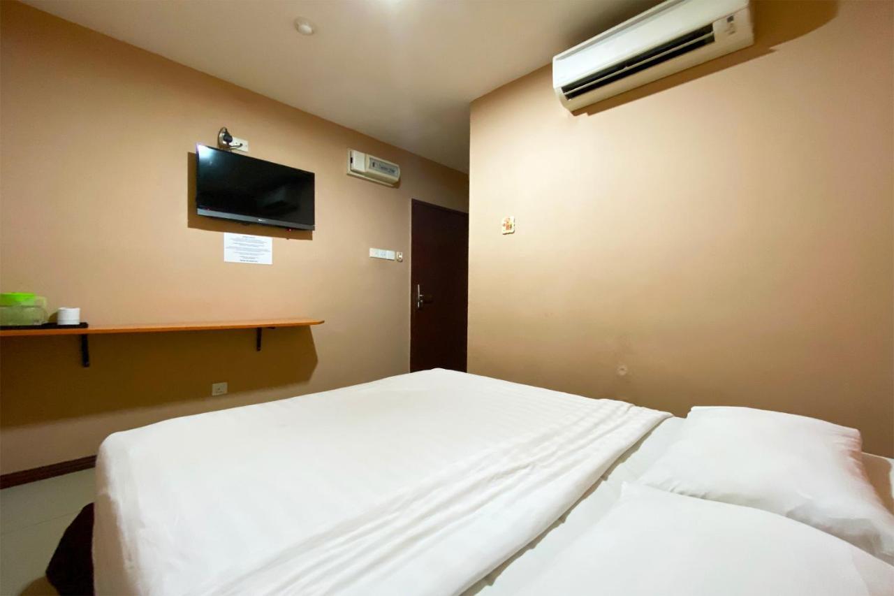 Oyo 90108 Hotel Kaya Kota Kinabalu Luaran gambar